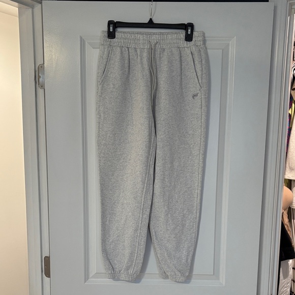 Fabletics Sweatpants - Picture 1 of 5